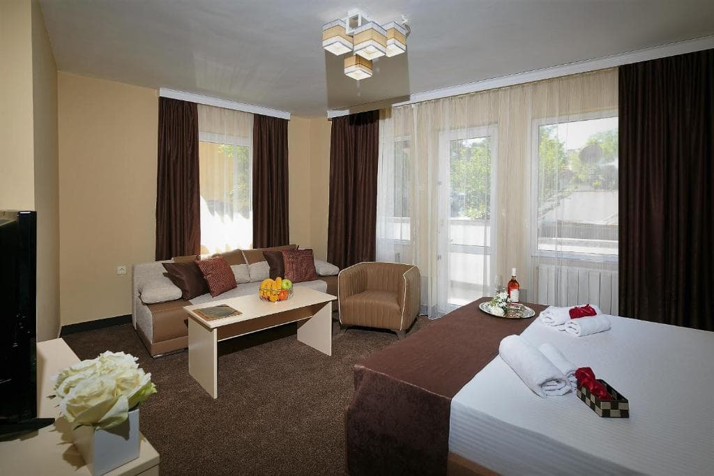 Hotel THE White House Plovdiv - 9