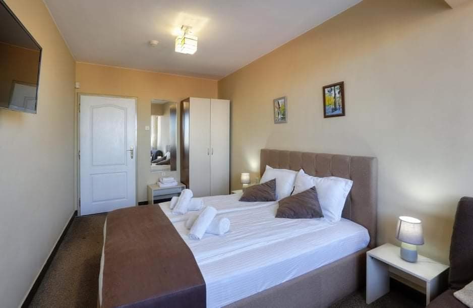 Hotel THE White House Plovdiv - 3