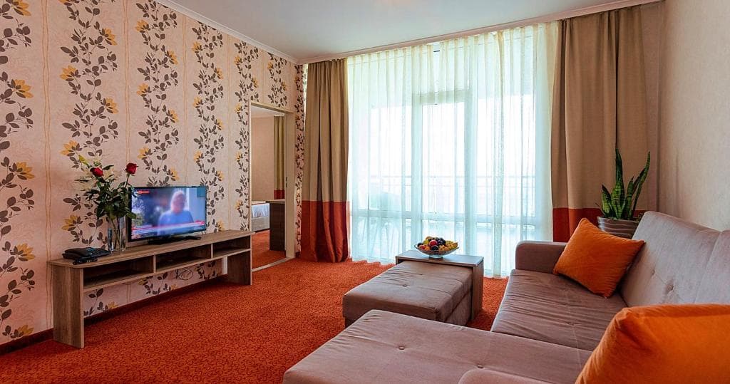 Феста Панорама Хотел - 15
